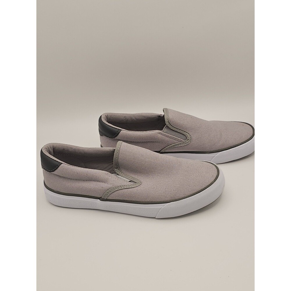 Boys Lugz canvas slip-on sneaker, Gray and white. Rubber soles USA Size 4
